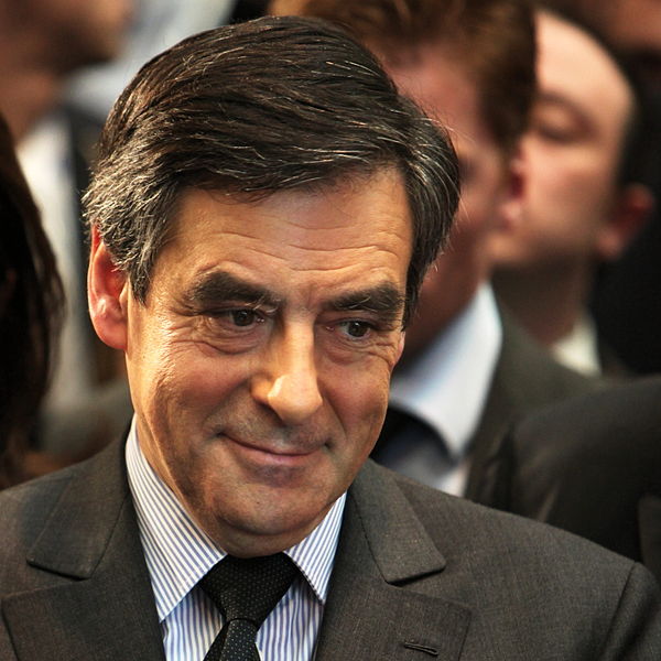 Les fonctionnaires préfèrent Fillon aux candidats de gauche Les fonctionnaires préfèrent Fillon aux candidats de gauche