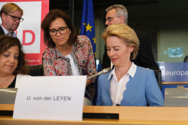 Ursula von der Leyen nomée Présidente de la Commission europénne - conférence de presse 10 Juillet 2019 - Bruxelles / Belgique Ursula von der Leyen, présidente de la Commission EU - conférence de presse a Bruxelles - 10 Juillet 2019