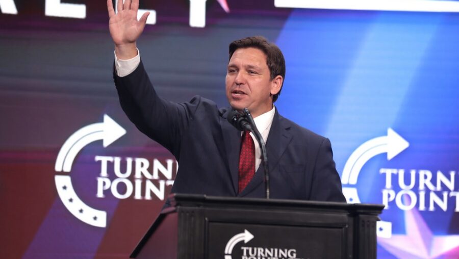 Photo de Ron DeSantis pendant les midterms