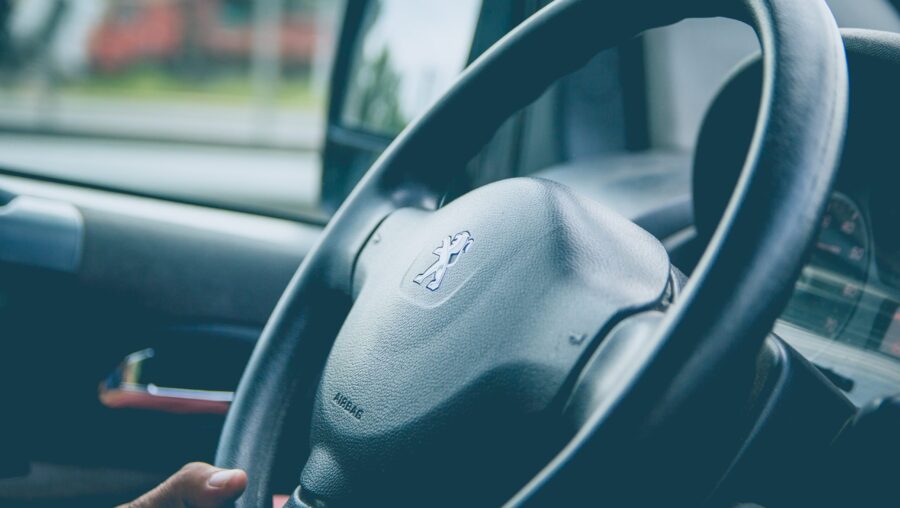 volant d'une voiture