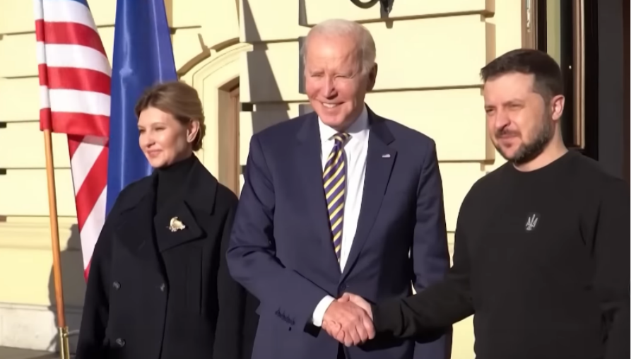 la visite surprise de Joe Biden à Kiev en Ukraine
