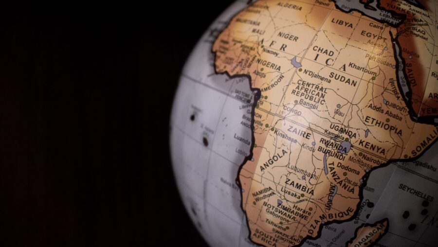 mappemonde orientée vers l'Afrique