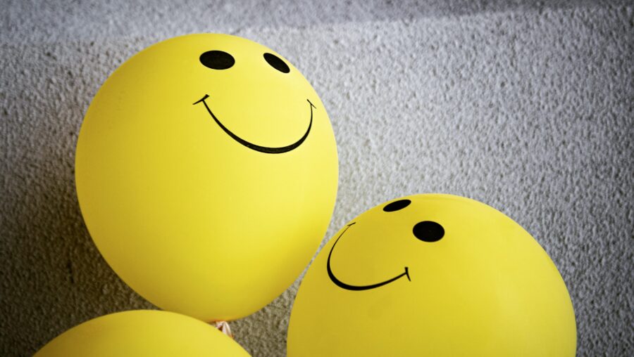 ballons avec un smiley content