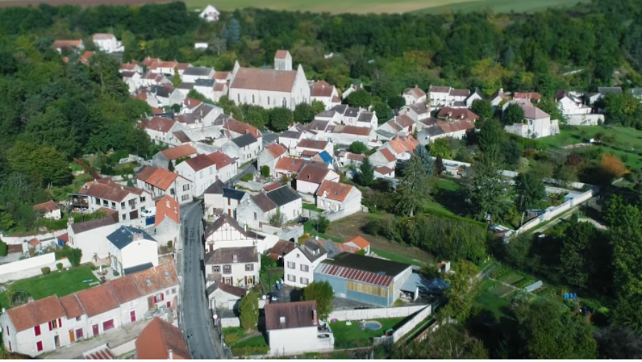 Screenshot 2023-06-02 at 11-19-54 (4) L'Essonne le jardin secret de l'Île-de-France - YouTube